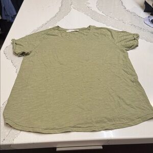 We The Free Sage Green Short Sleeve Tee Never Worn